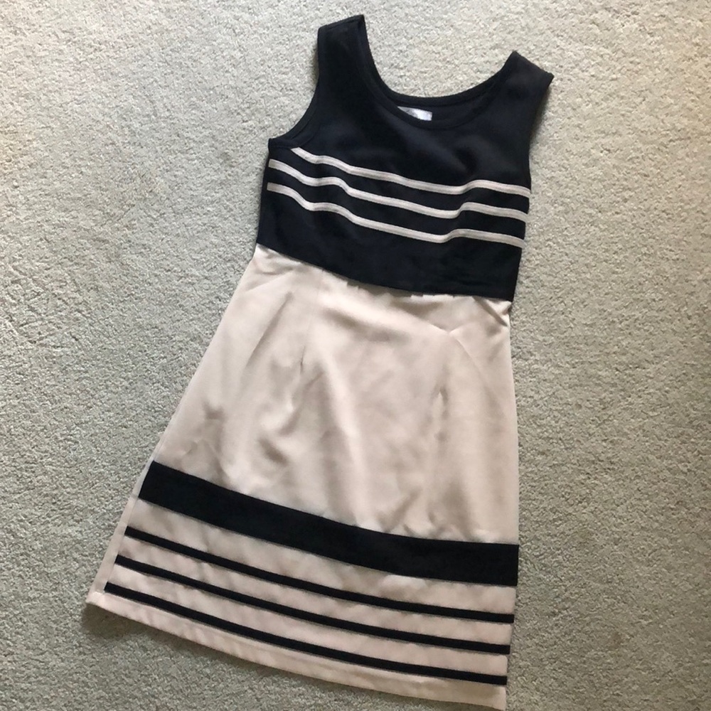 Freeway Black and Tan dress with empire wst sz S